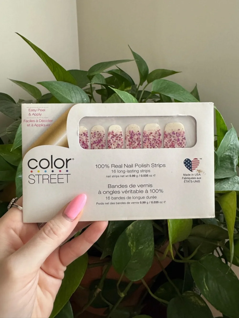 Color Street 100% Real Nail Polish Strips - Cannes-Fetti - Retired